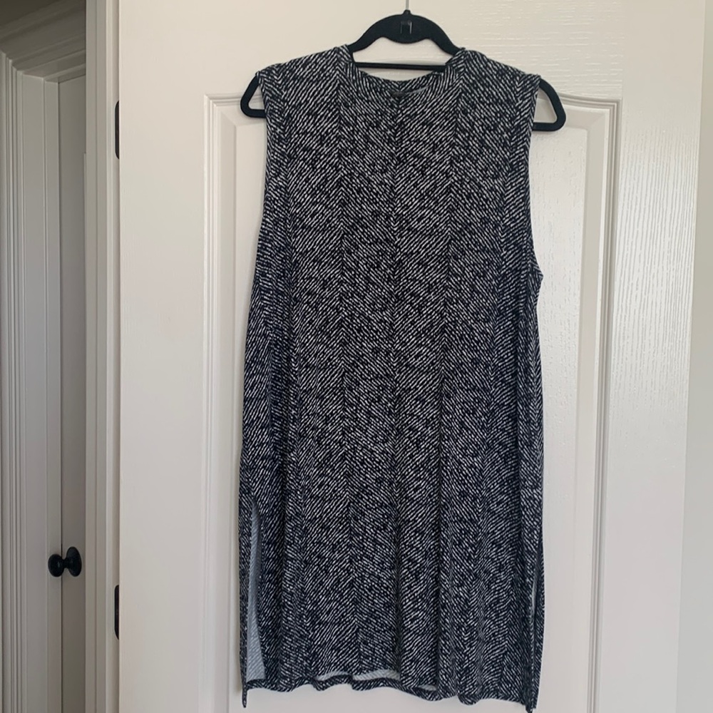 J Jill Black and White Tunic